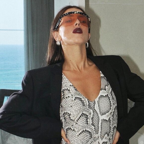 Final Price! Loewe LW40034U 55S Colored Havana Sunglasses - Picture 1 of 11